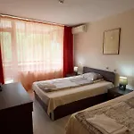 Constantzia Balneohotel 호텔 코스테네츠