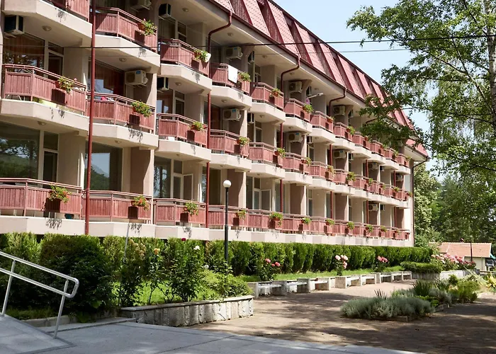 فندق Constantzia Balneohotel 2*