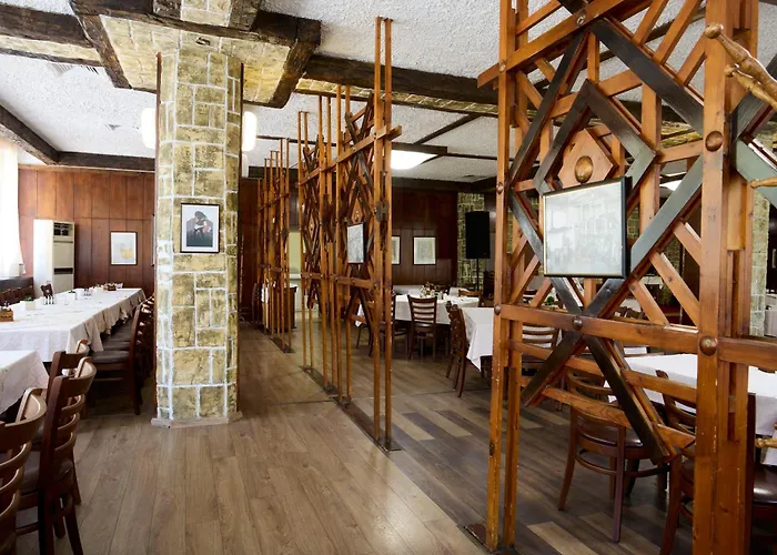 فندق Constantzia Balneohotel 2*