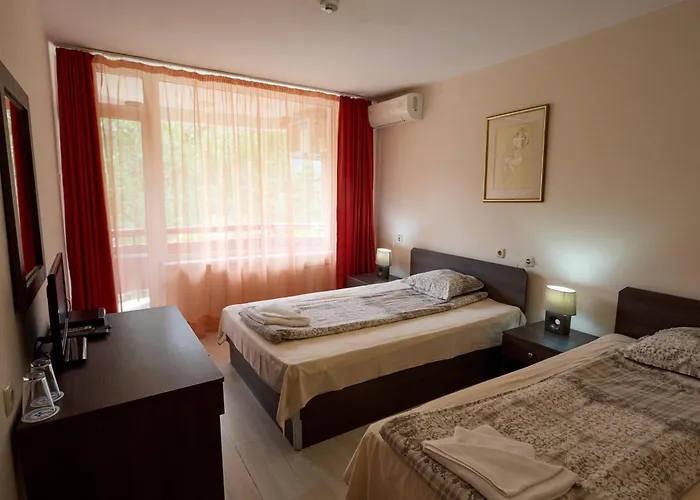 Constantzia Balneohotel فندق كوستينيتس