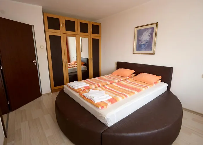 Constantzia Balneohotel فندق 2*